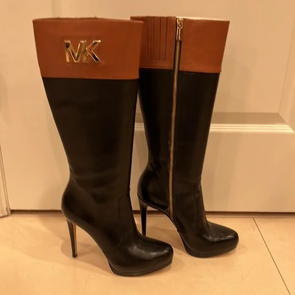 Michael Kors Boots - Picture 2 of 8